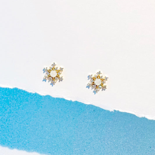 Gold Milky Snowflake Earrings